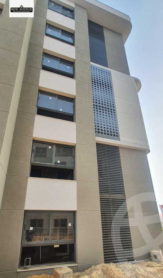 https://aqarmap.com.eg/en/listing/6084367-for-sale-cairo-new-cairo-compounds-cleo-water-residence-palm-hills
