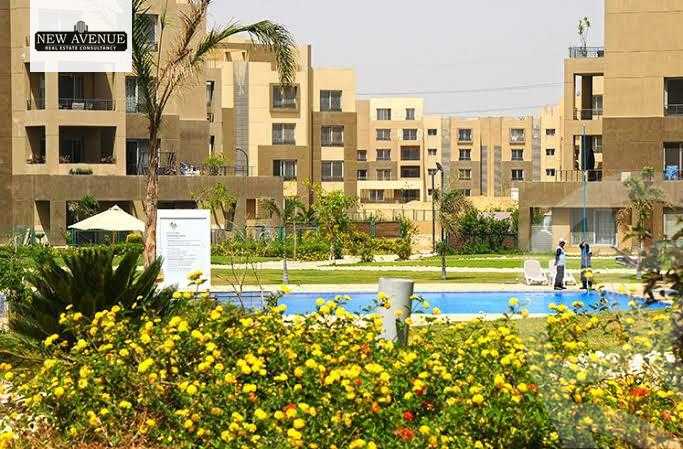 https://aqarmap.com.eg/en/listing/6084426-for-sale-cairo-6th-of-october-compounds-garden-lakes-compound-hyde-park-waterside