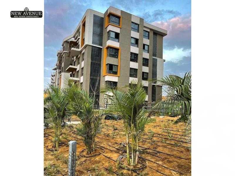 https://aqarmap.com.eg/en/listing/6085428-for-sale-cairo-new-cairo-compounds-cleo-water-residence-palm-hills