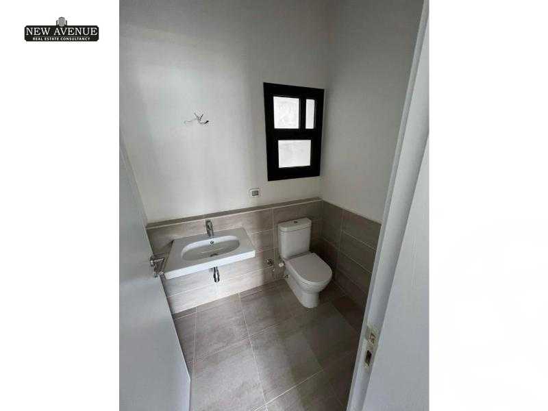 https://aqarmap.com.eg/en/listing/6085730-for-sale-cairo-el-shorouk-compounds-al-burouj-compound-imkan