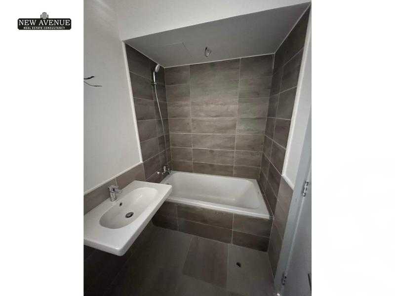 https://aqarmap.com.eg/en/listing/6085730-for-sale-cairo-el-shorouk-compounds-al-burouj-compound-imkan