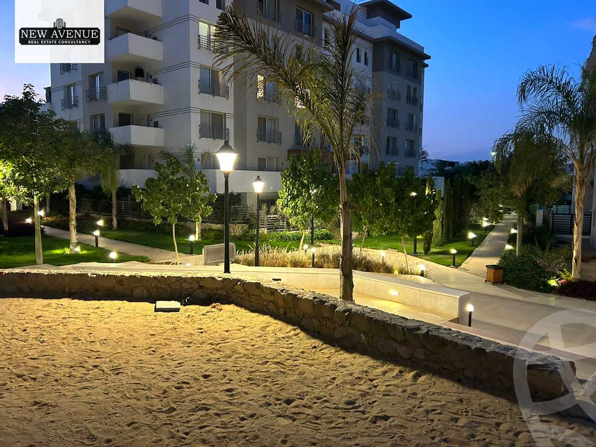https://aqarmap.com.eg/ar/listing/6087647-for-sale-cairo-new-cairo-compounds-hyde-park-centre-ville-hyde-park