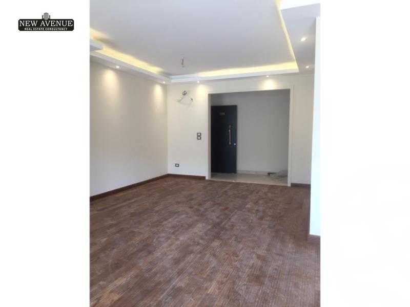 https://aqarmap.com.eg/en/listing/6089180-for-sale-cairo-new-cairo-compounds-mountain-view-hyde-park