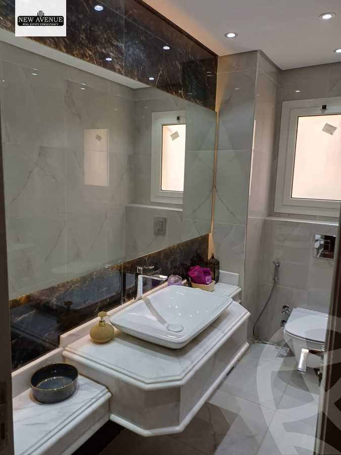 https://aqarmap.com.eg/en/listing/6092420-for-sale-cairo-new-cairo-compounds-mountain-view-hyde-park