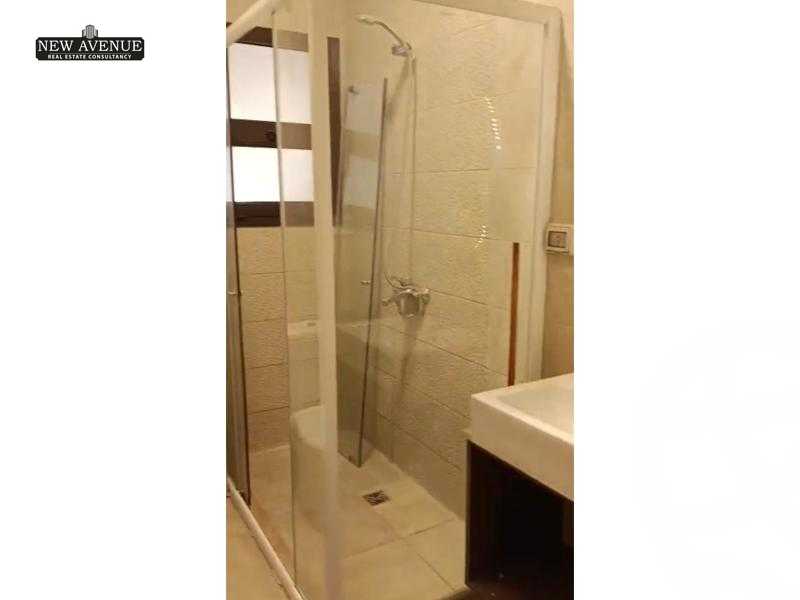 https://aqarmap.com.eg/en/listing/6093240-for-sale-cairo-new-cairo-compounds-fifth-square