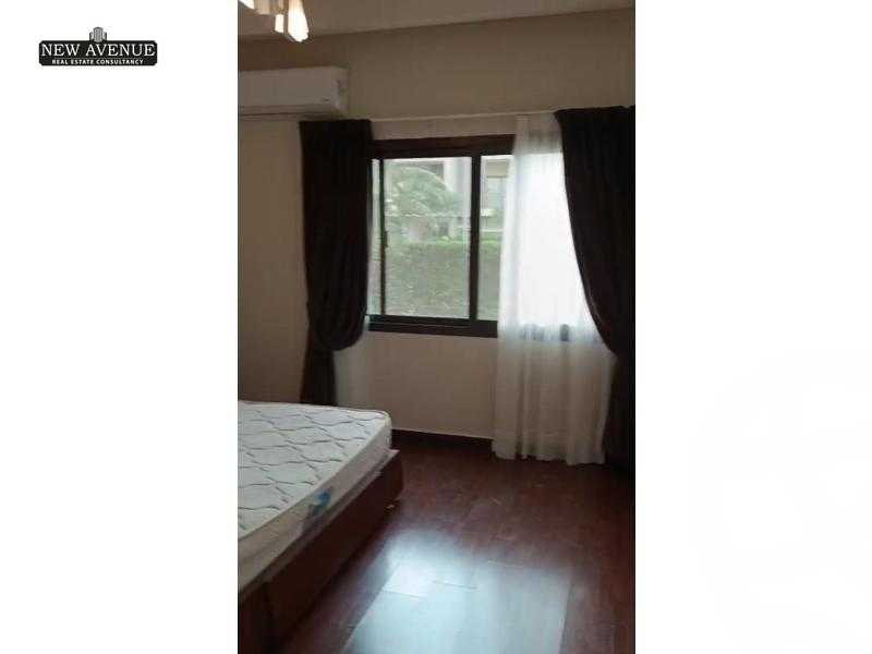 https://aqarmap.com.eg/en/listing/6093240-for-sale-cairo-new-cairo-compounds-fifth-square