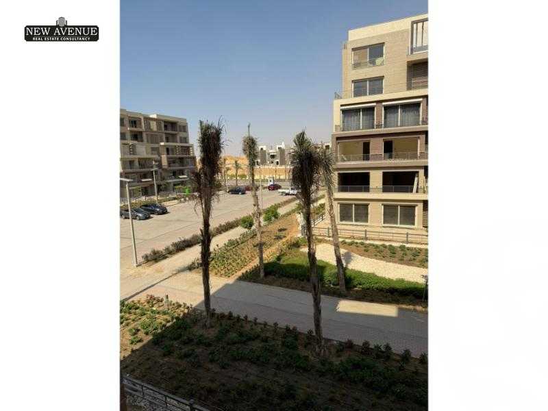 https://aqarmap.com.eg/ar/listing/6104742-for-sale-cairo-new-cairo-compounds-blm-hylz-nyw-kyrw