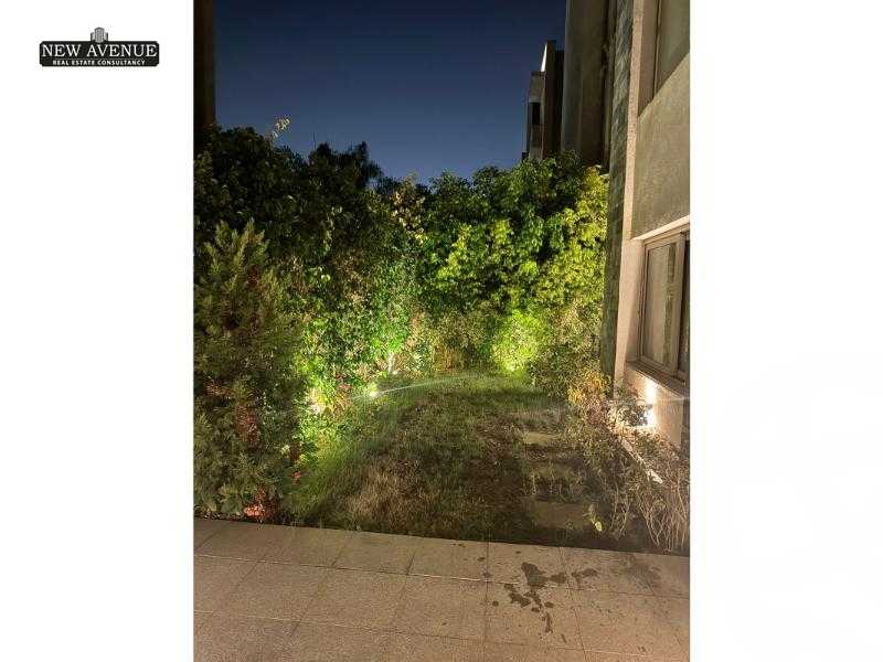 https://aqarmap.com.eg/en/listing/6104899-for-sale-cairo-new-cairo-compounds-moon-valley