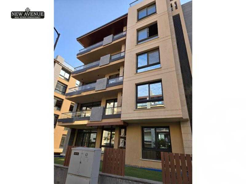 https://aqarmap.com.eg/ar/listing/6105169-for-sale-cairo-new-cairo-compounds-azad