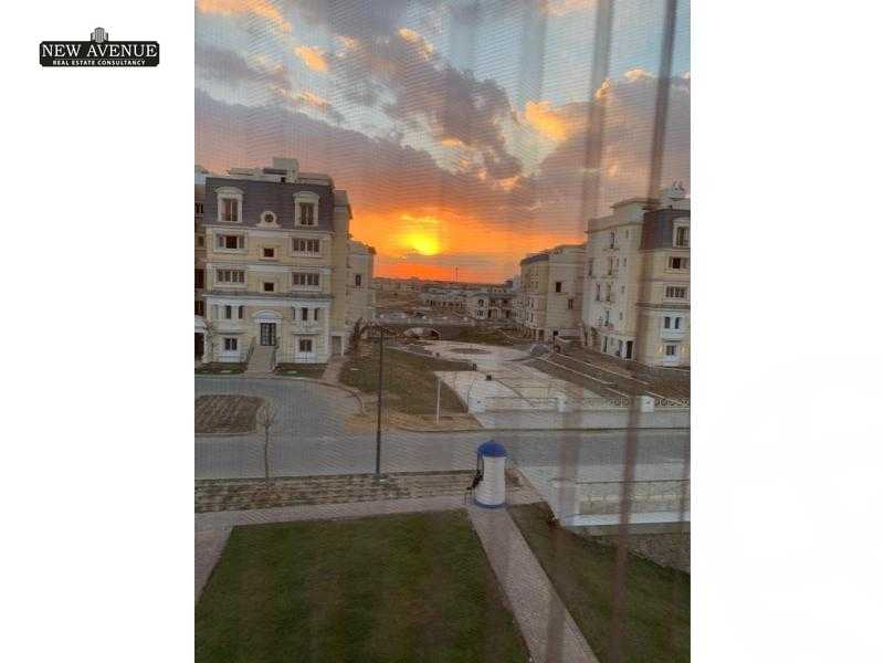 https://aqarmap.com.eg/en/listing/6107246-for-rent-cairo-new-cairo-compounds-mountain-view-hyde-park