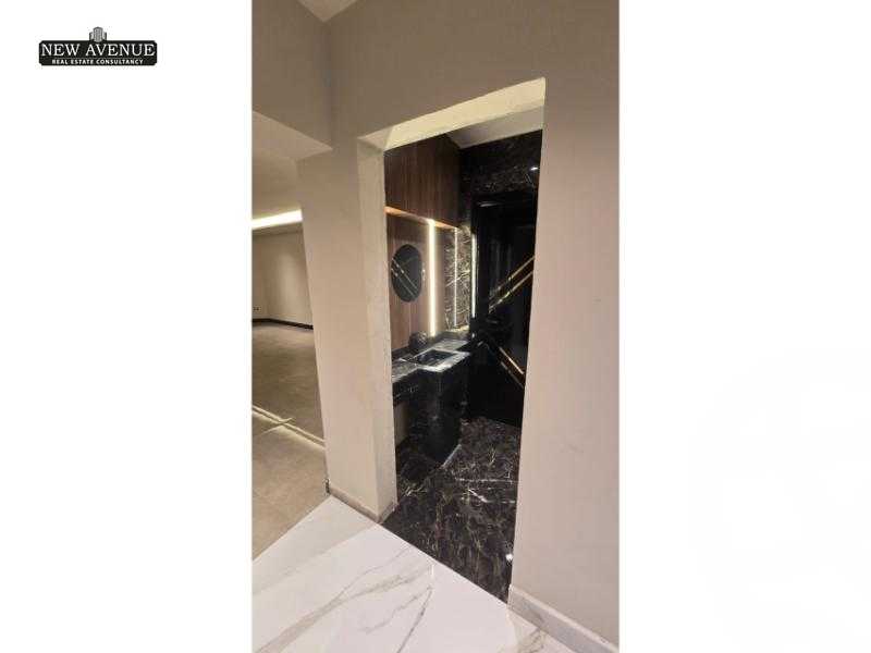 https://aqarmap.com.eg/ar/listing/6108482-for-rent-cairo-new-cairo-compounds-mountain-view-hyde-park