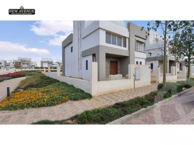 https://aqarmap.com.eg/en/listing/6111800-for-sale-cairo-new-cairo-compounds-hyde-park