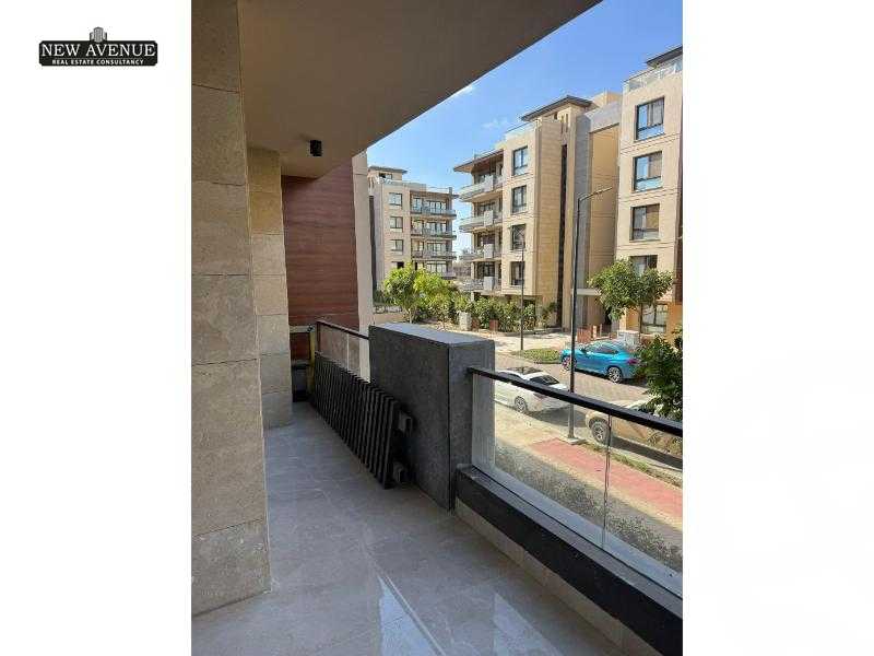 https://aqarmap.com.eg/ar/listing/6115095-for-sale-cairo-new-cairo-compounds-azad