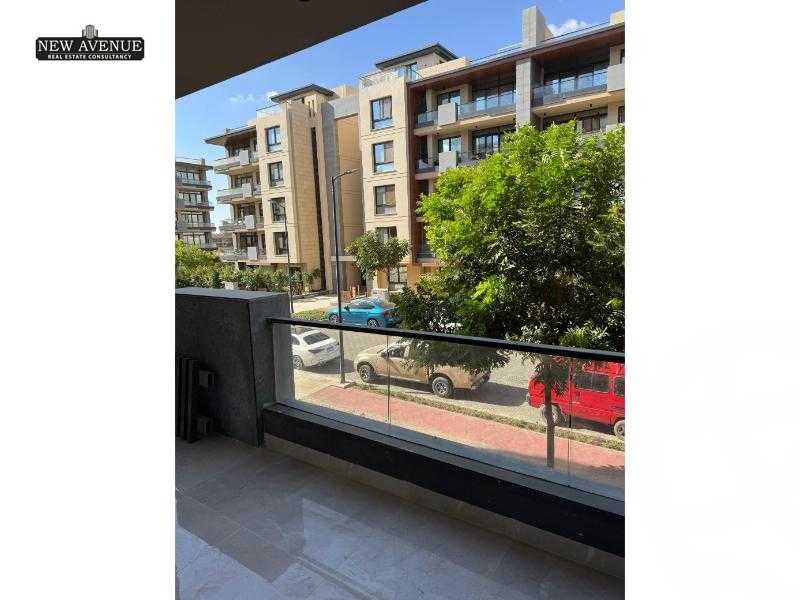 https://aqarmap.com.eg/ar/listing/6115095-for-sale-cairo-new-cairo-compounds-azad