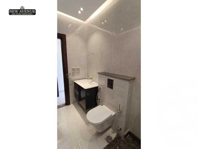 https://aqarmap.com.eg/ar/listing/6116044-for-sale-cairo-new-cairo-compounds-lakeview-residence