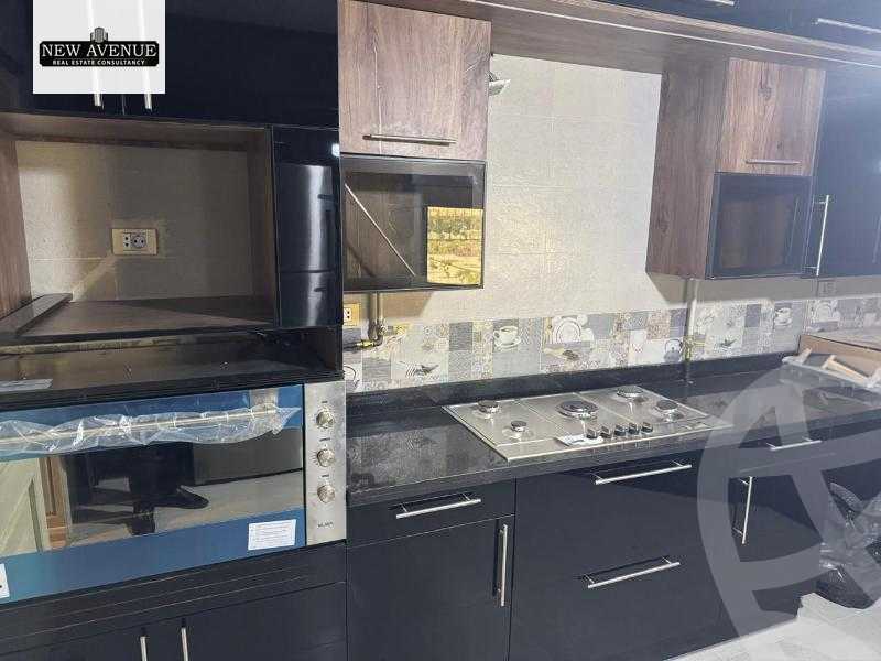 https://aqarmap.com.eg/en/listing/6116278-for-sale-cairo-new-cairo-compounds-mountain-view-hyde-park
