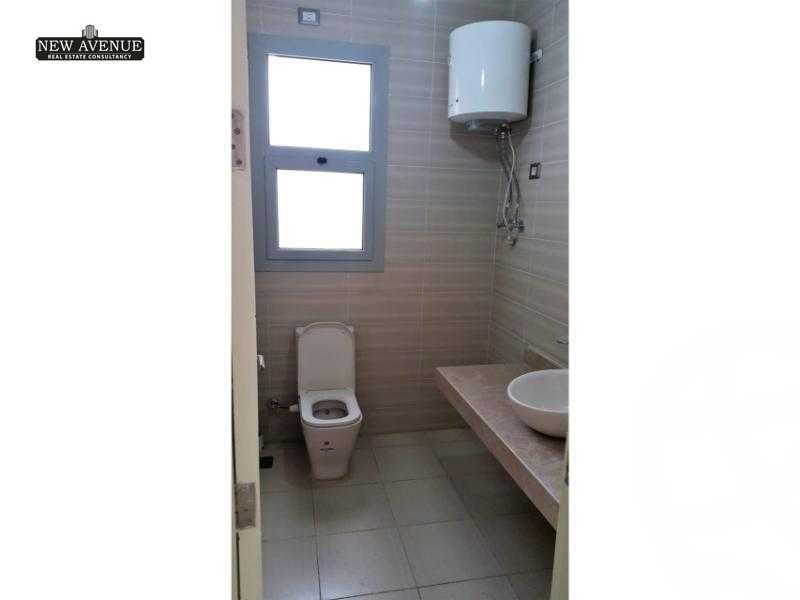https://aqarmap.com.eg/en/listing/6118435-for-sale-cairo-new-cairo-compounds-kmbwnd-fyldj-jyt-blm-hylz