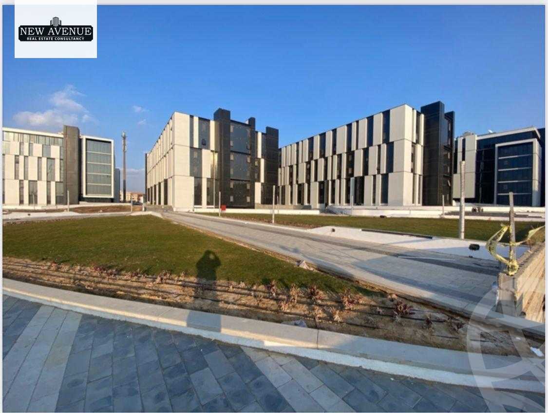 https://aqarmap.com.eg/ar/listing/6120799-for-sale-cairo-new-cairo-compounds-hyde-park-centre-ville-hyde-park