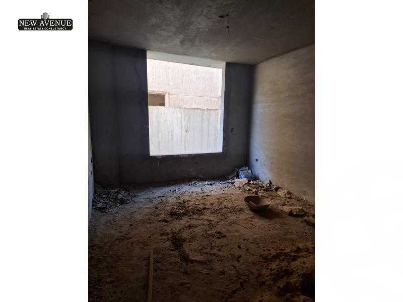 https://aqarmap.com.eg/en/listing/6135866-for-sale-cairo-new-cairo-compounds-el-koronfel-heights