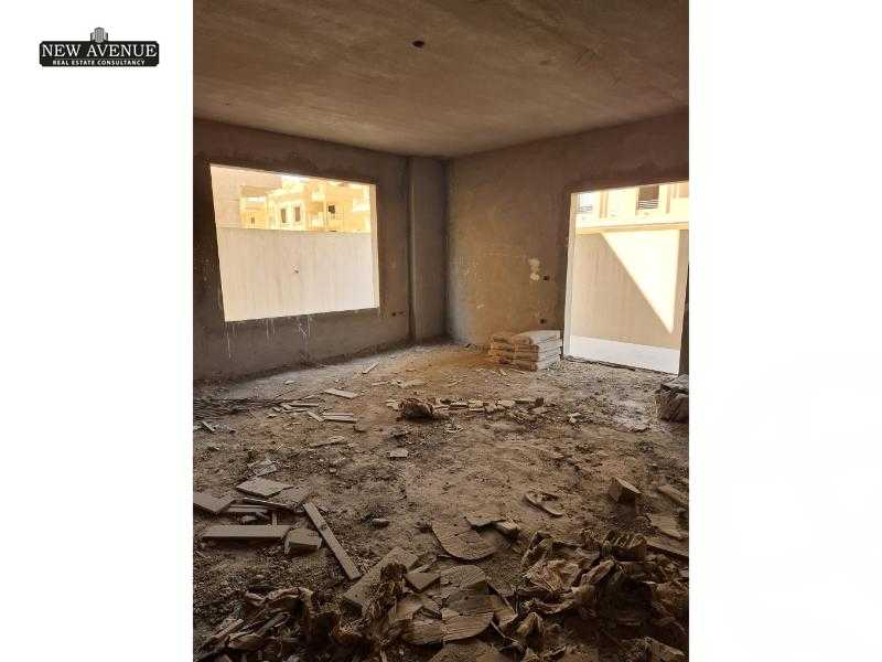 https://aqarmap.com.eg/en/listing/6135866-for-sale-cairo-new-cairo-compounds-el-koronfel-heights