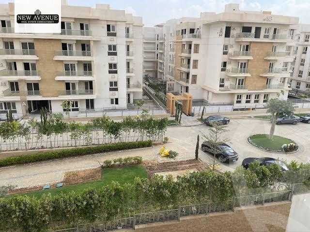 https://aqarmap.com.eg/en/listing/6137337-for-sale-cairo-new-cairo-compounds-hyde-park-park-corner-hyde-park
