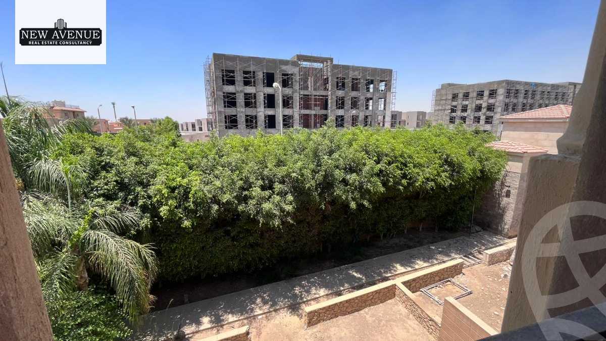 https://aqarmap.com.eg/en/listing/6138904-for-sale-cairo-new-cairo-compounds-moon-valley