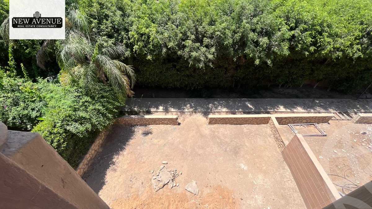 https://aqarmap.com.eg/en/listing/6138904-for-sale-cairo-new-cairo-compounds-moon-valley