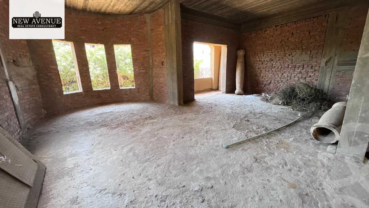 https://aqarmap.com.eg/en/listing/6138904-for-sale-cairo-new-cairo-compounds-moon-valley