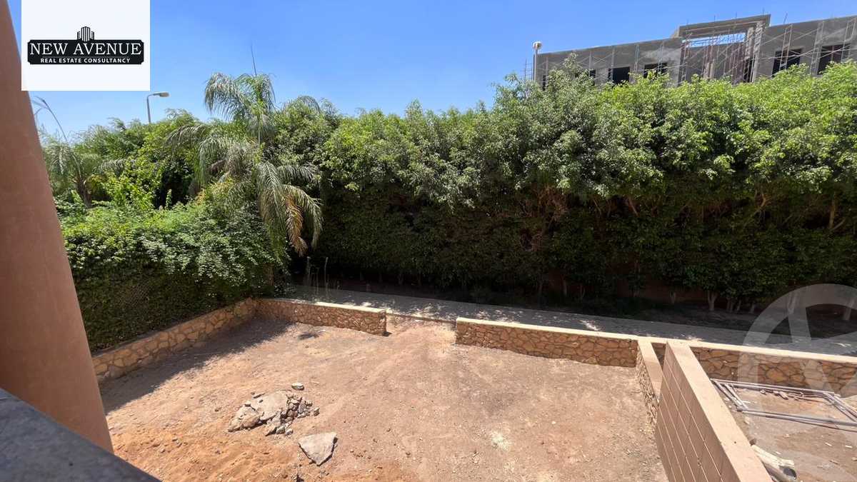 https://aqarmap.com.eg/en/listing/6138904-for-sale-cairo-new-cairo-compounds-moon-valley