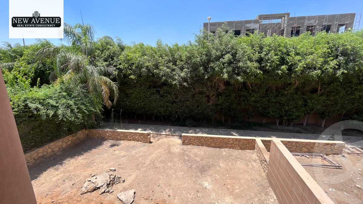 https://aqarmap.com.eg/en/listing/6138904-for-sale-cairo-new-cairo-compounds-moon-valley