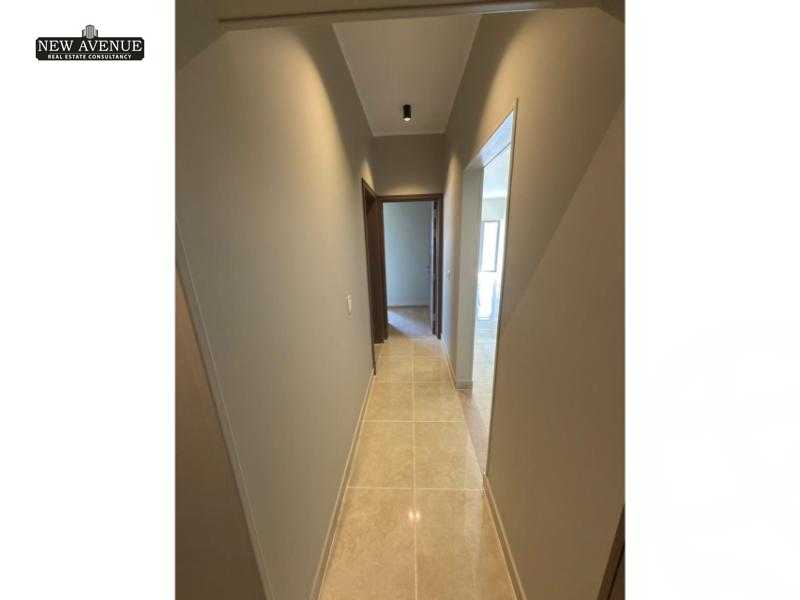 https://aqarmap.com.eg/ar/listing/6152999-for-rent-cairo-new-cairo-compounds-mwn-ryzydns-lmrsm-llttwyr