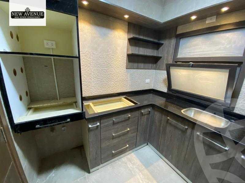 https://aqarmap.com.eg/ar/listing/6152999-for-rent-cairo-new-cairo-compounds-mwn-ryzydns-lmrsm-llttwyr