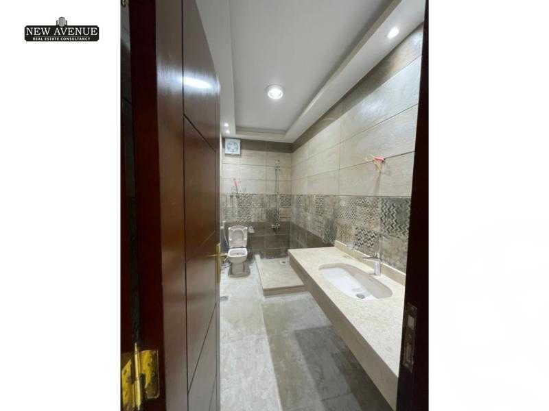 https://aqarmap.com.eg/ar/listing/6154487-for-rent-cairo-new-cairo-compounds-mountain-view-hyde-park