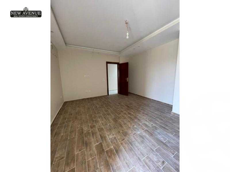https://aqarmap.com.eg/ar/listing/6154487-for-rent-cairo-new-cairo-compounds-mountain-view-hyde-park