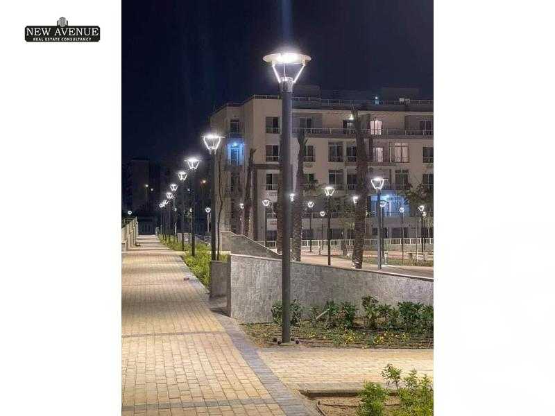 https://aqarmap.com.eg/en/listing/6154639-for-sale-cairo-new-cairo-compounds-jyd