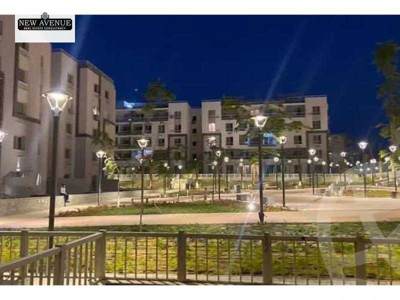 https://aqarmap.com.eg/en/listing/6154639-for-sale-cairo-new-cairo-compounds-jyd