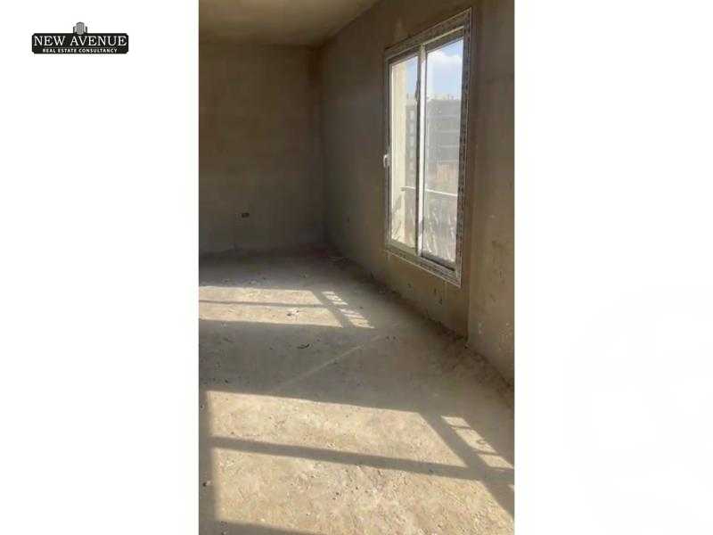 https://aqarmap.com.eg/ar/listing/6154762-for-sale-cairo-new-cairo-lmstqbl-syty-compounds-neopolis
