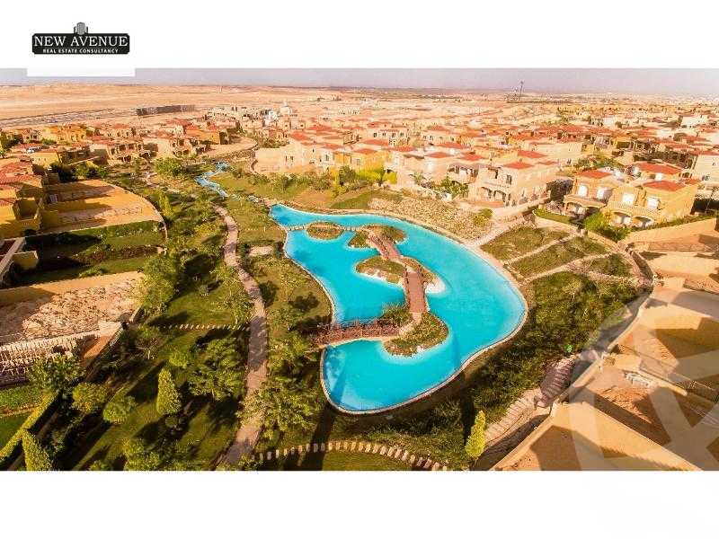 https://aqarmap.com.eg/ar/listing/6159642-for-sale-cairo-el-sheikh-zayed-city-compounds-royal-meadows