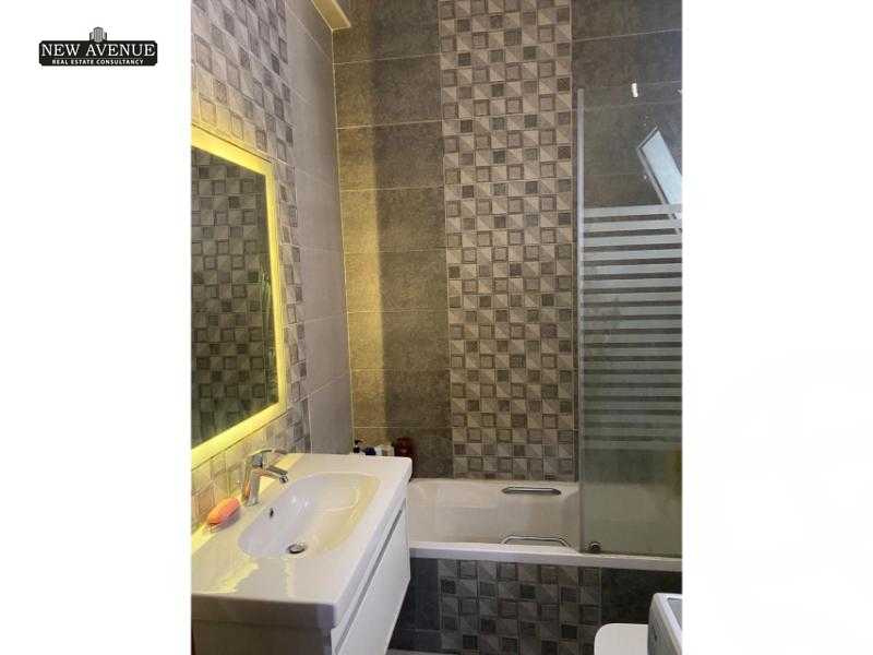 https://aqarmap.com.eg/en/listing/6165680-for-sale-cairo-new-cairo-compounds-moon-valley