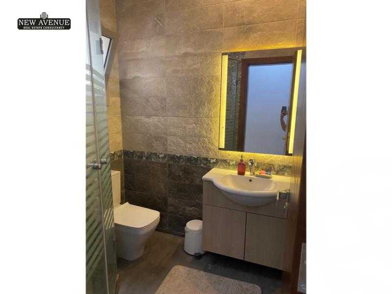 https://aqarmap.com.eg/en/listing/6165680-for-sale-cairo-new-cairo-compounds-moon-valley