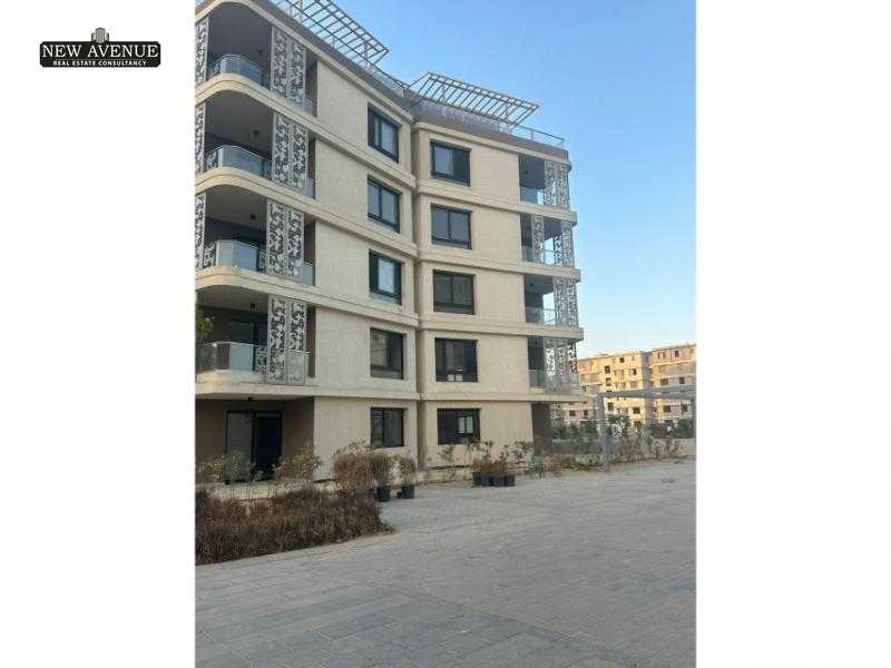 https://aqarmap.com.eg/ar/listing/6166025-for-sale-cairo-6th-of-october-hadaeq-october-kmbwnd-fy-hdyq-ktwbr-badya-compound-palm-hills