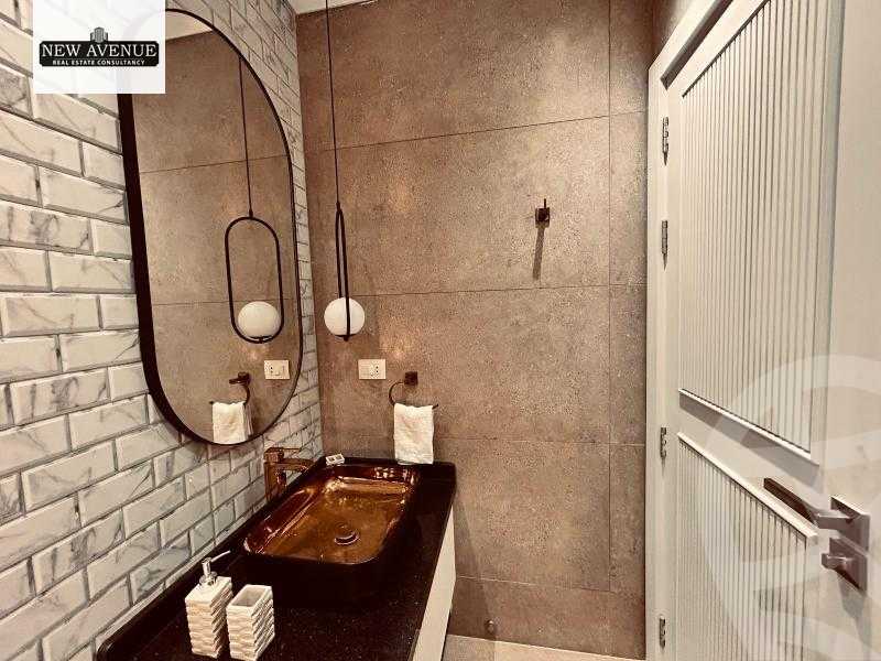 https://aqarmap.com.eg/ar/listing/6166107-for-sale-cairo-new-cairo-compounds-villette-kmbwnd-sky-kwndwz-swdyk-villette