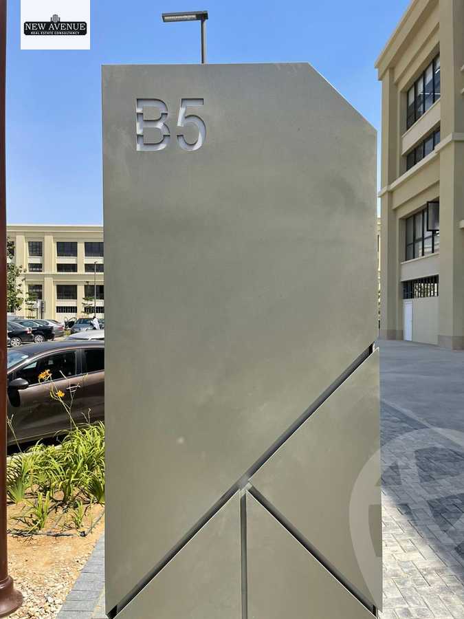 https://aqarmap.com.eg/ar/listing/6169936-for-rent-cairo-new-cairo-compounds-mivida-mivida-business-park-emaar