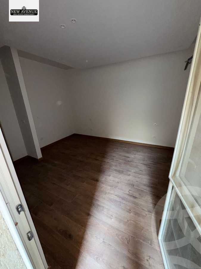 https://aqarmap.com.eg/ar/listing/6173478-for-sale-cairo-new-cairo-compounds-stwn-ryzydns-by-ar-y-llttwyr