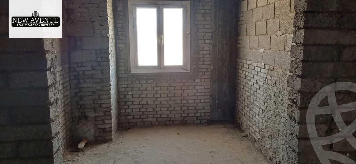 https://aqarmap.com.eg/en/listing/6176258-for-sale-cairo-new-cairo-compounds-mountain-view-hyde-park