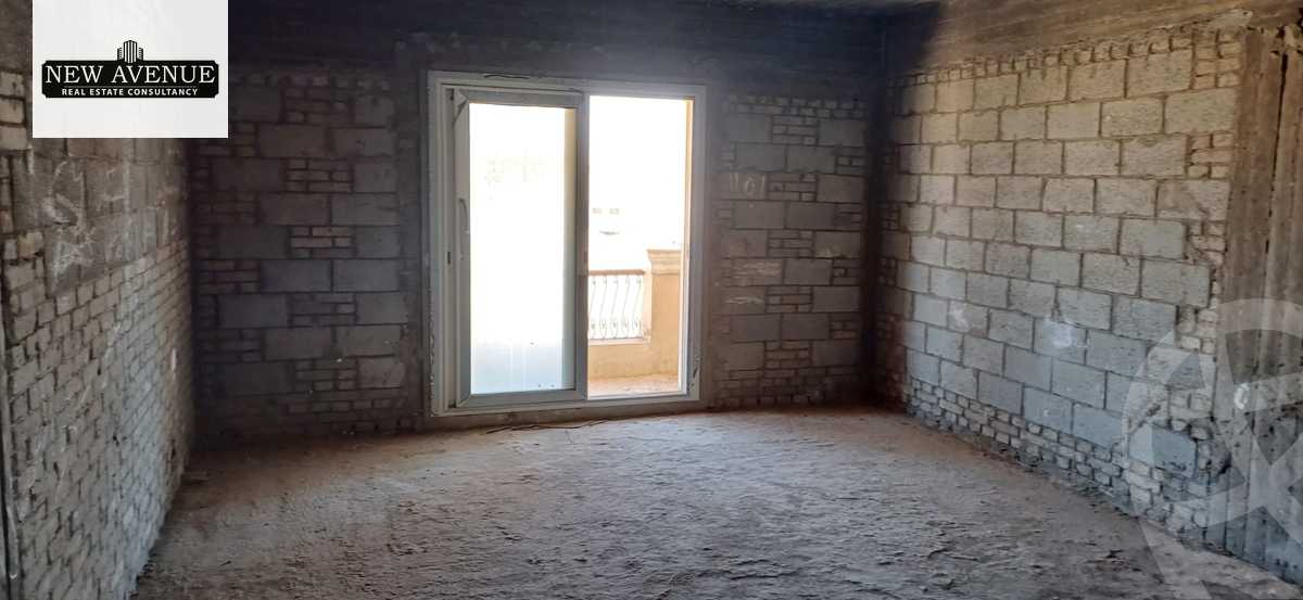 https://aqarmap.com.eg/en/listing/6176258-for-sale-cairo-new-cairo-compounds-mountain-view-hyde-park