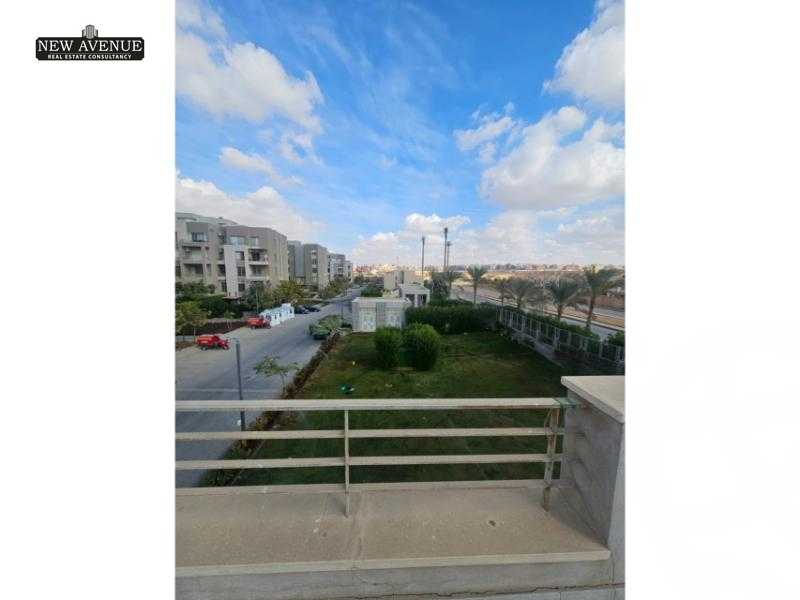 https://aqarmap.com.eg/ar/listing/6178129-for-sale-cairo-new-cairo-compounds-kmbwnd-fyldj-jyt-blm-hylz