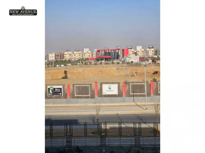https://aqarmap.com.eg/ar/listing/6178129-for-sale-cairo-new-cairo-compounds-kmbwnd-fyldj-jyt-blm-hylz