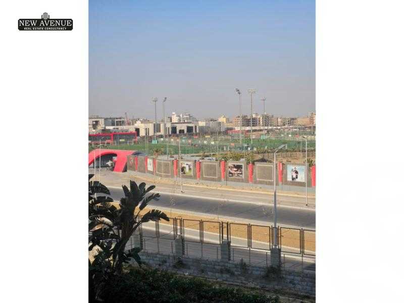 https://aqarmap.com.eg/ar/listing/6178129-for-sale-cairo-new-cairo-compounds-kmbwnd-fyldj-jyt-blm-hylz