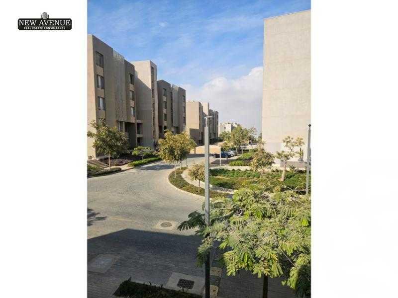 https://aqarmap.com.eg/ar/listing/6178129-for-sale-cairo-new-cairo-compounds-kmbwnd-fyldj-jyt-blm-hylz